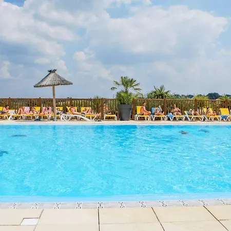 Kemp Zecamping Familial Parc Aquatique Et Piscine Couverte *