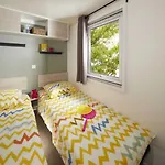 Zecamping Familial Parc Aquatique Et Piscine Couverte אתר קמפינג