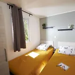Zecamping Familial Parc Aquatique Et Piscine Couverte * סנט-מישל-שף-שף